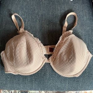 True bra - new without tags size 38dd